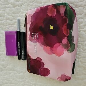 Clinique x Jonathan Cohen Limited Edition Cosmetic Bag With Makeup Samples NWT